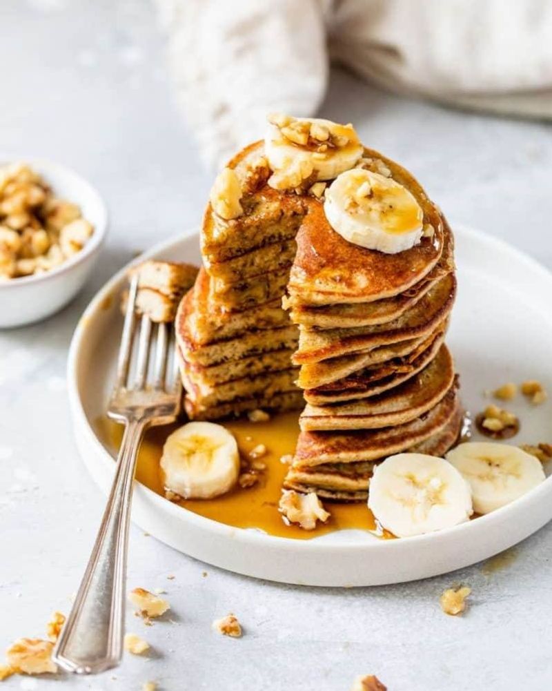 Banana Oat Pancakes