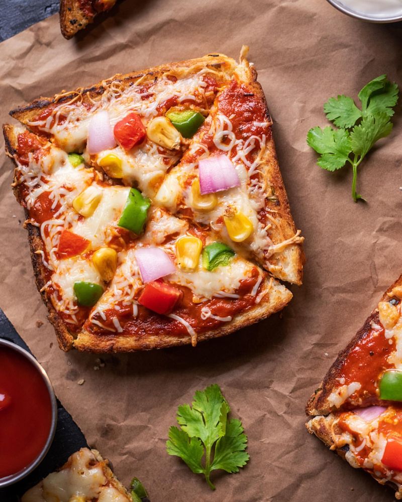 Cheesy Garlic Bread Pizza