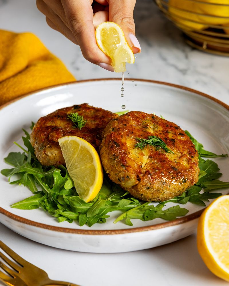 Crab Cakes with Lemon Aioli