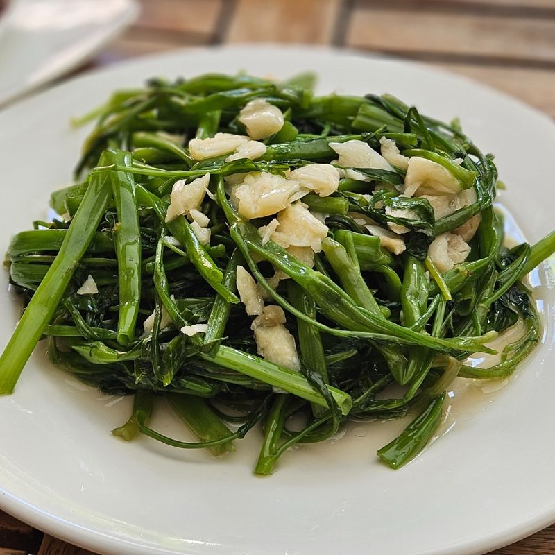 Garlic Spinach Stir-Fry