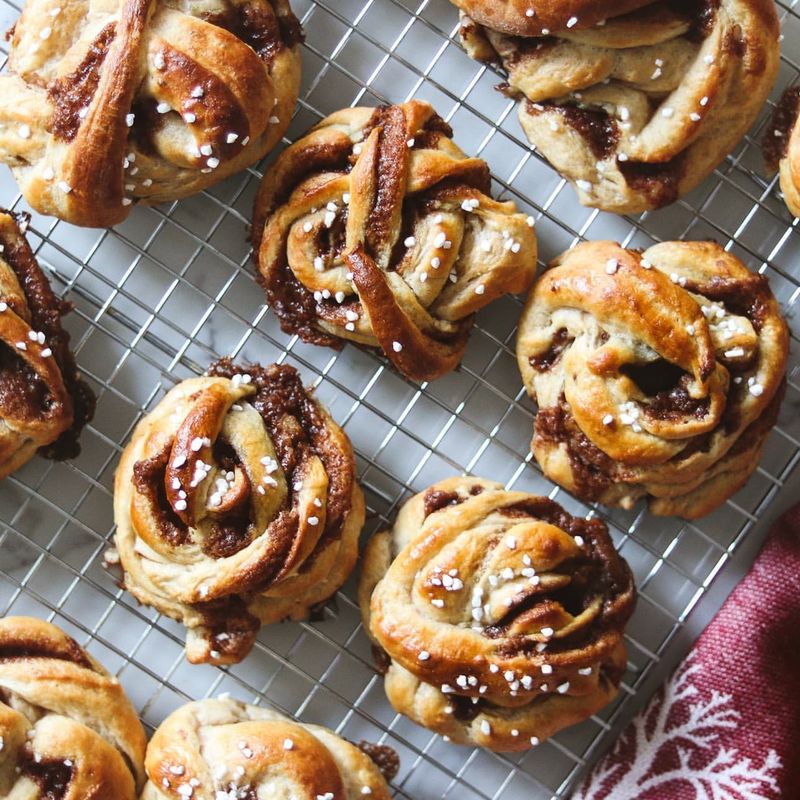 Kanelbullar (Cinnamon Buns)