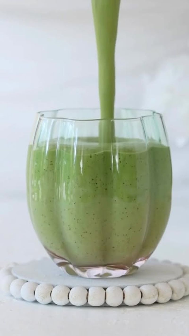 Kiwi Kale Smoothie