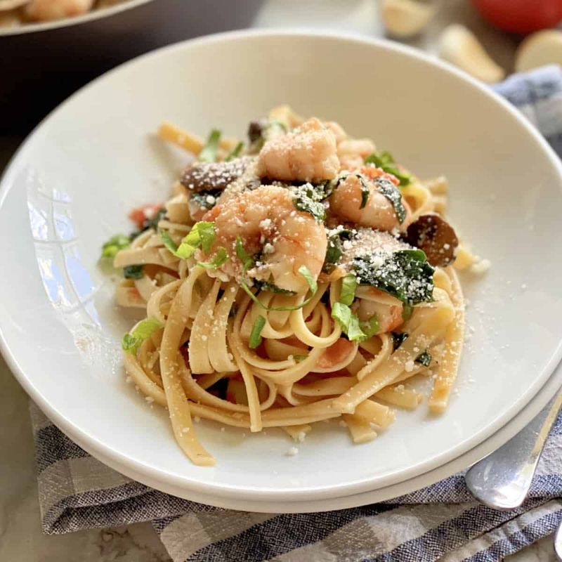 Lemon Garlic Shrimp Pasta