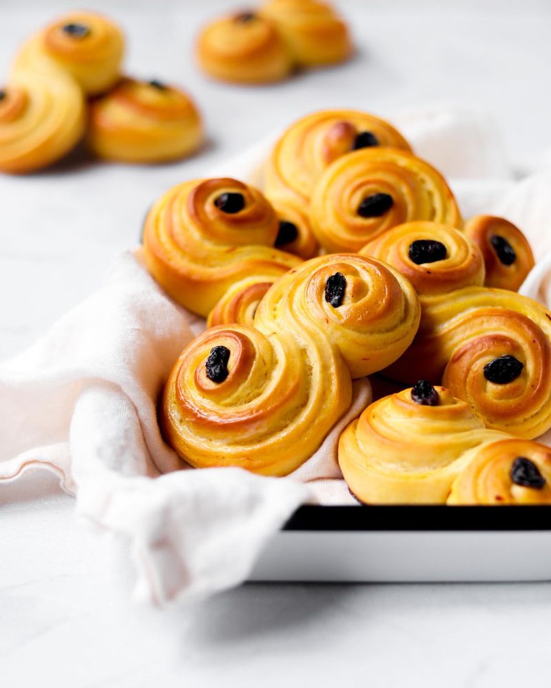 Lussekatter (Saint Lucia Buns)