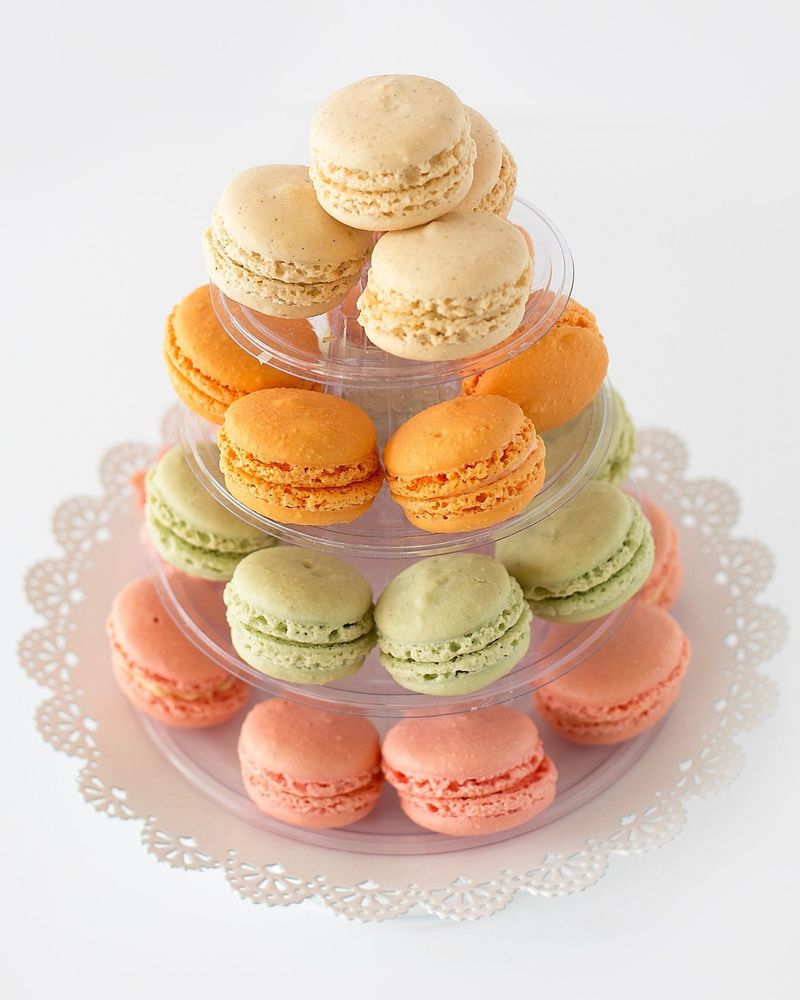 Macarons - France