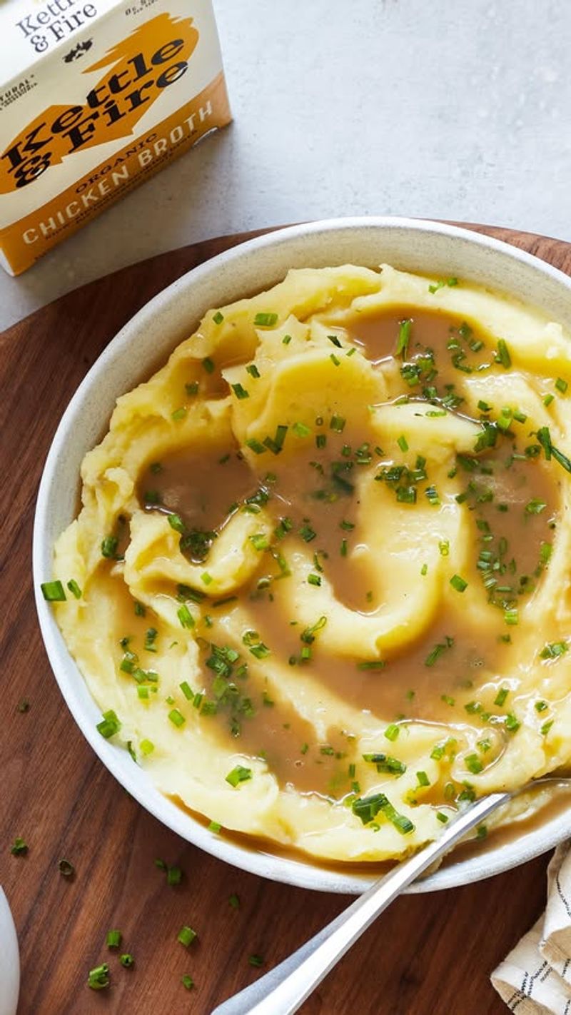 Mashed Potatoes with Gravy