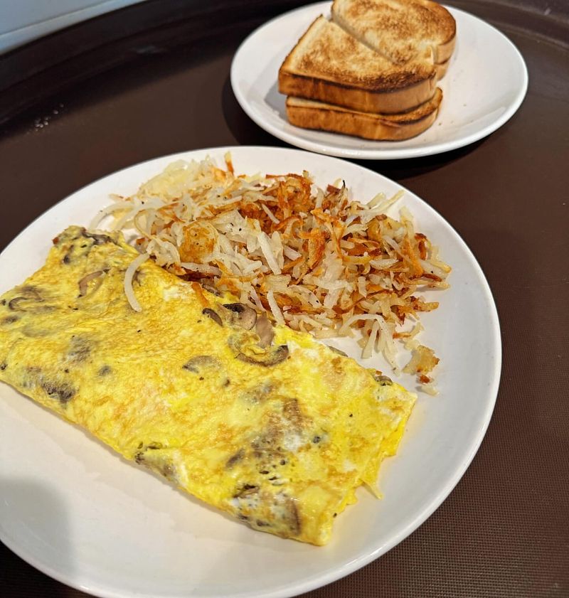 Mushroom and Swiss Omelette