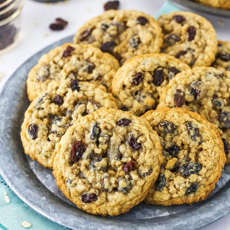 Oatmeal Raisin Cookies