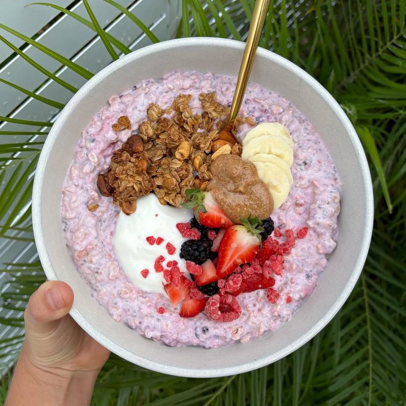 Oatmeal with Berries