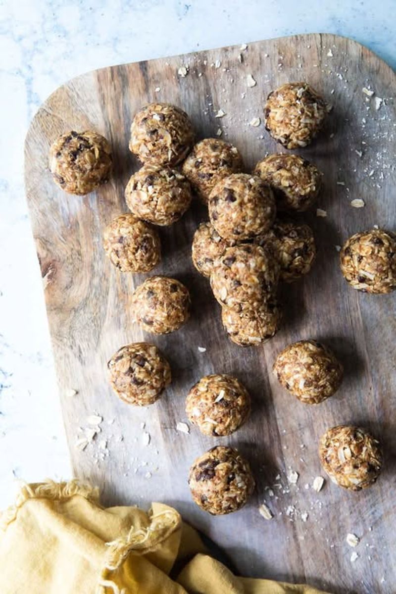 Peanut Butter Chocolate Chip Energy Balls