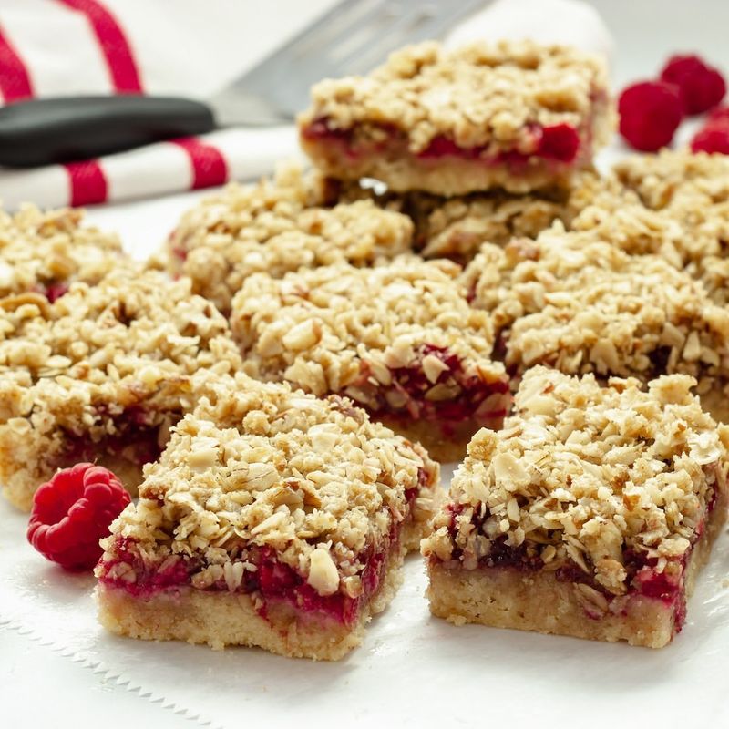 Raspberry and Almond Breakfast Bars