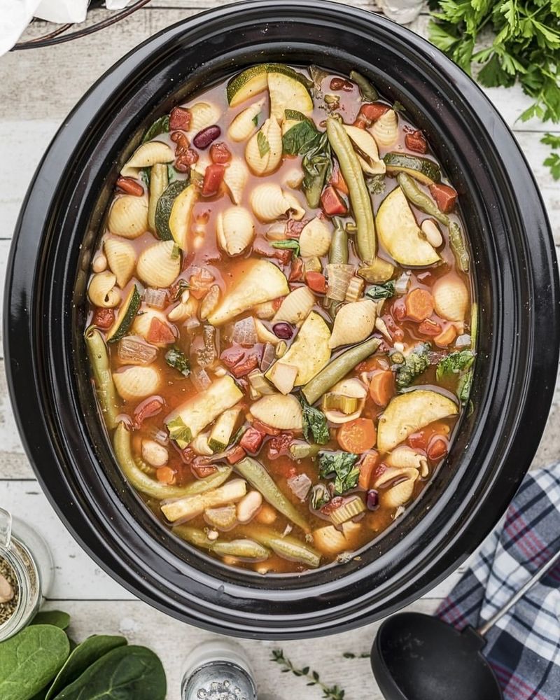 Slow Cooker Minestrone Soup