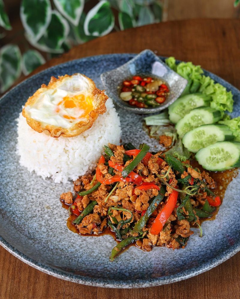 Spicy Thai Basil Chicken