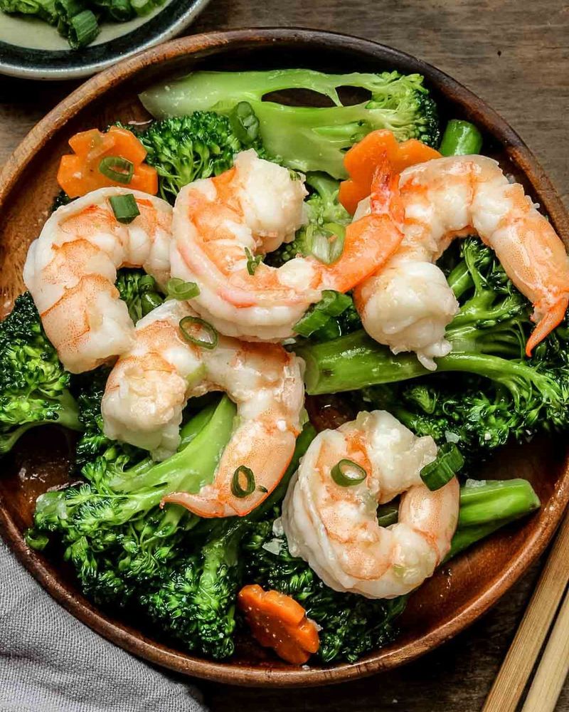 Stir-Fried Shrimp and Broccoli