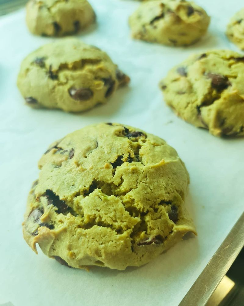 Avocado Chocolate Chip Cookies