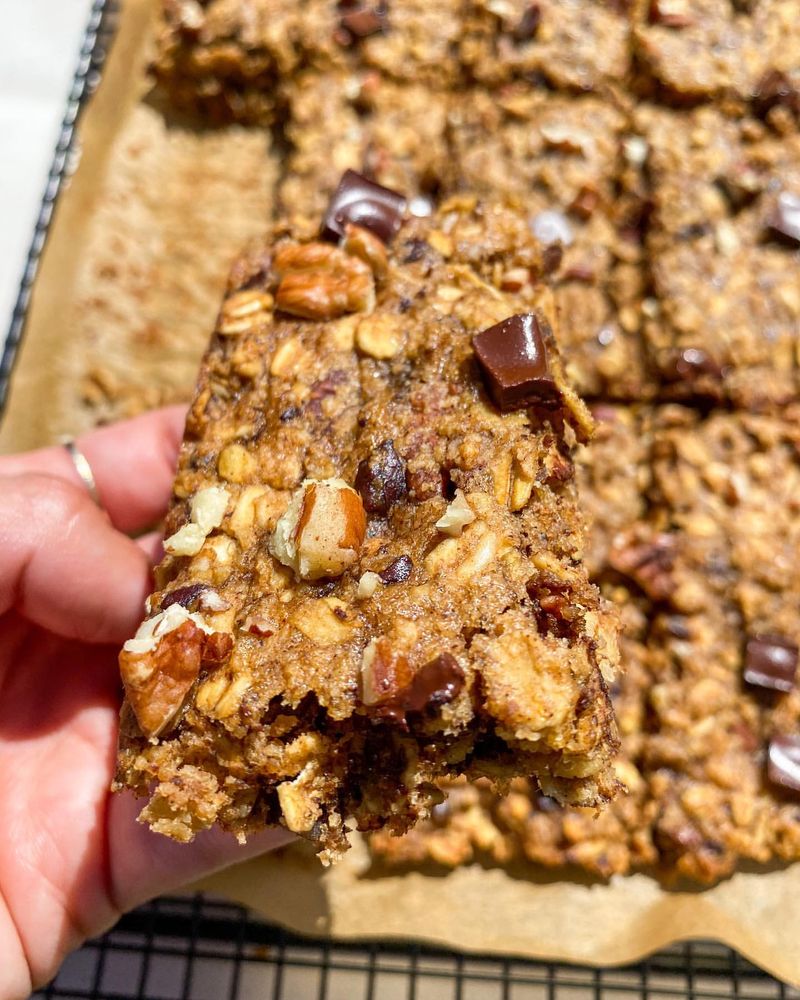 Banana and Oat Breakfast Bars