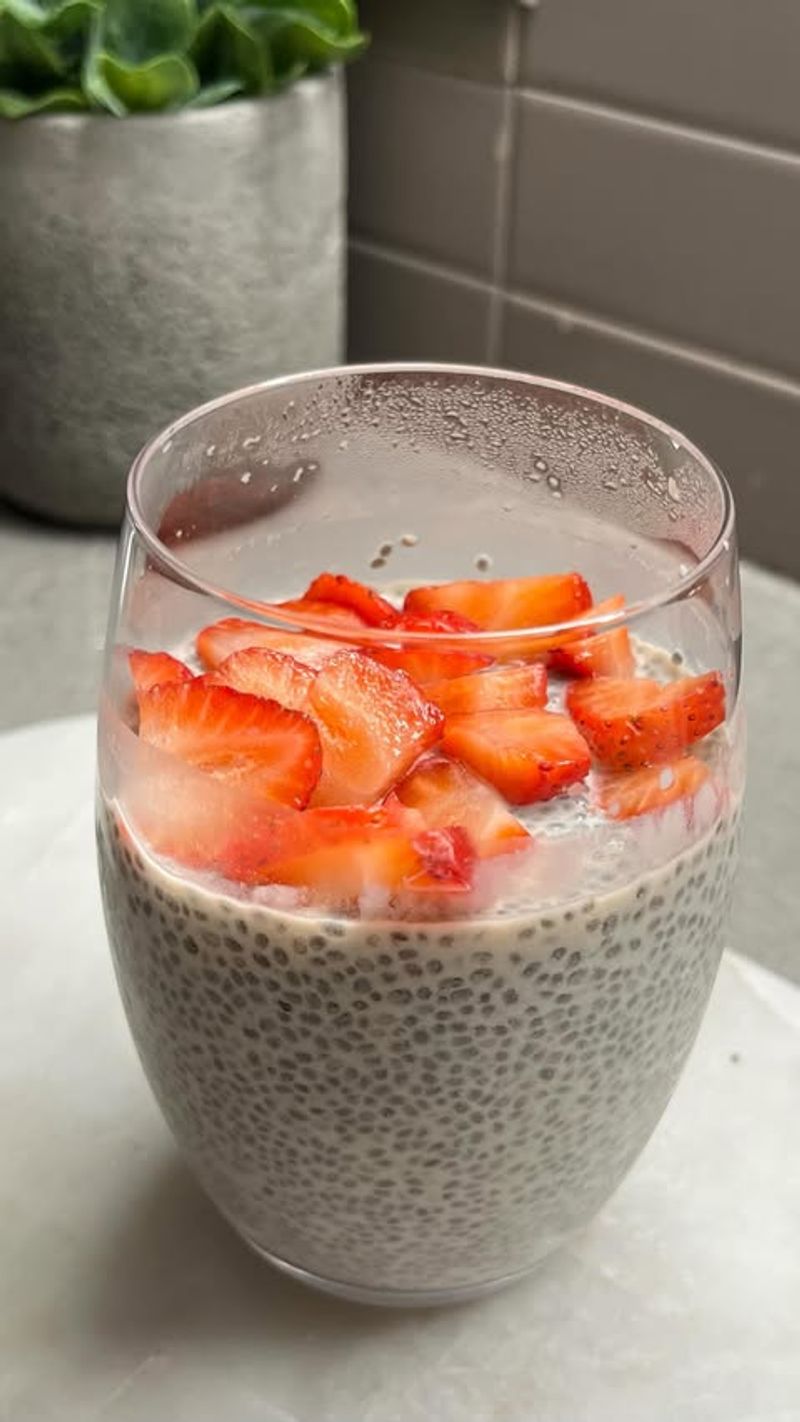 Chia Seed Pudding with Almond Milk