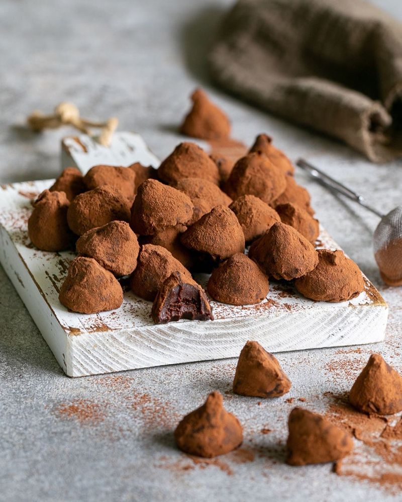 Cocoa-dusted Truffles