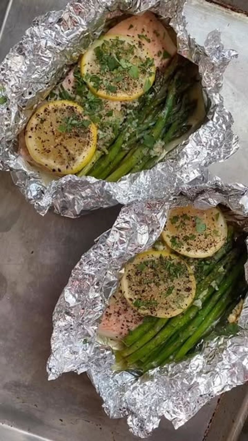 Salmon and Asparagus Foil Pack