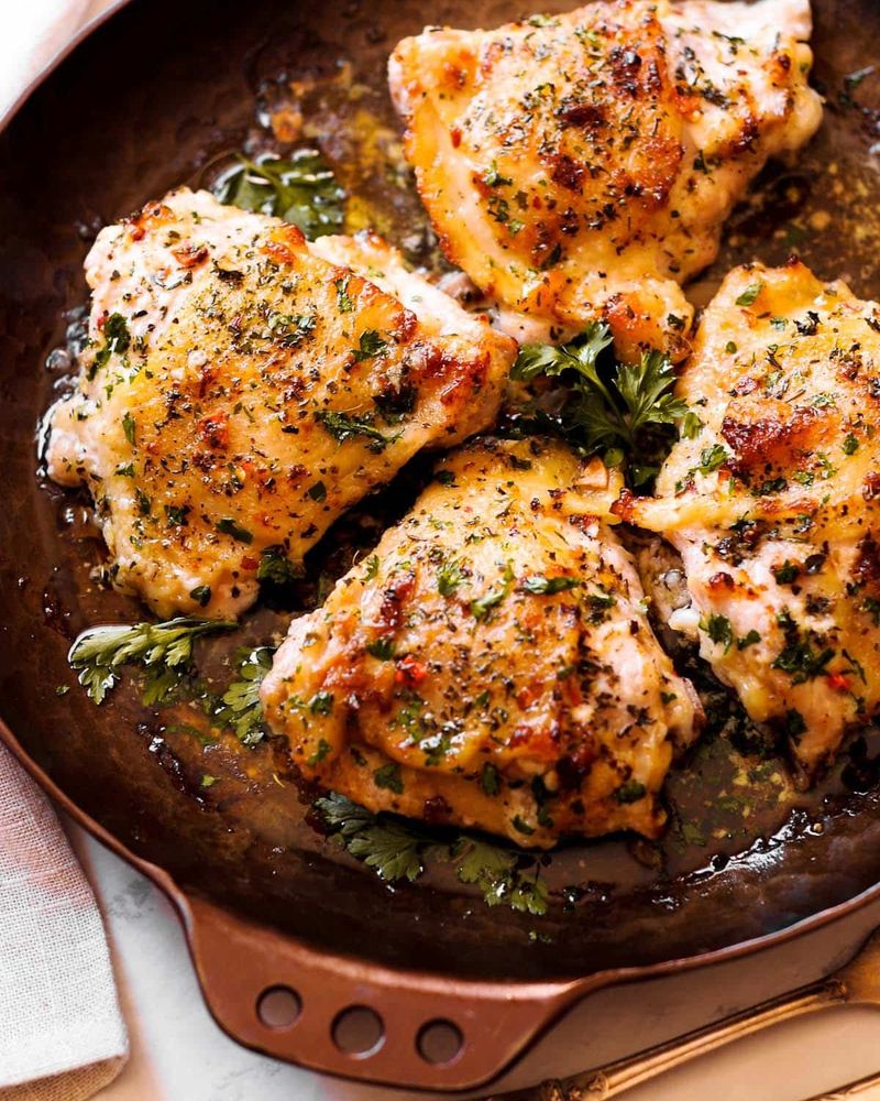 Garlic Butter Baked Chicken Thighs