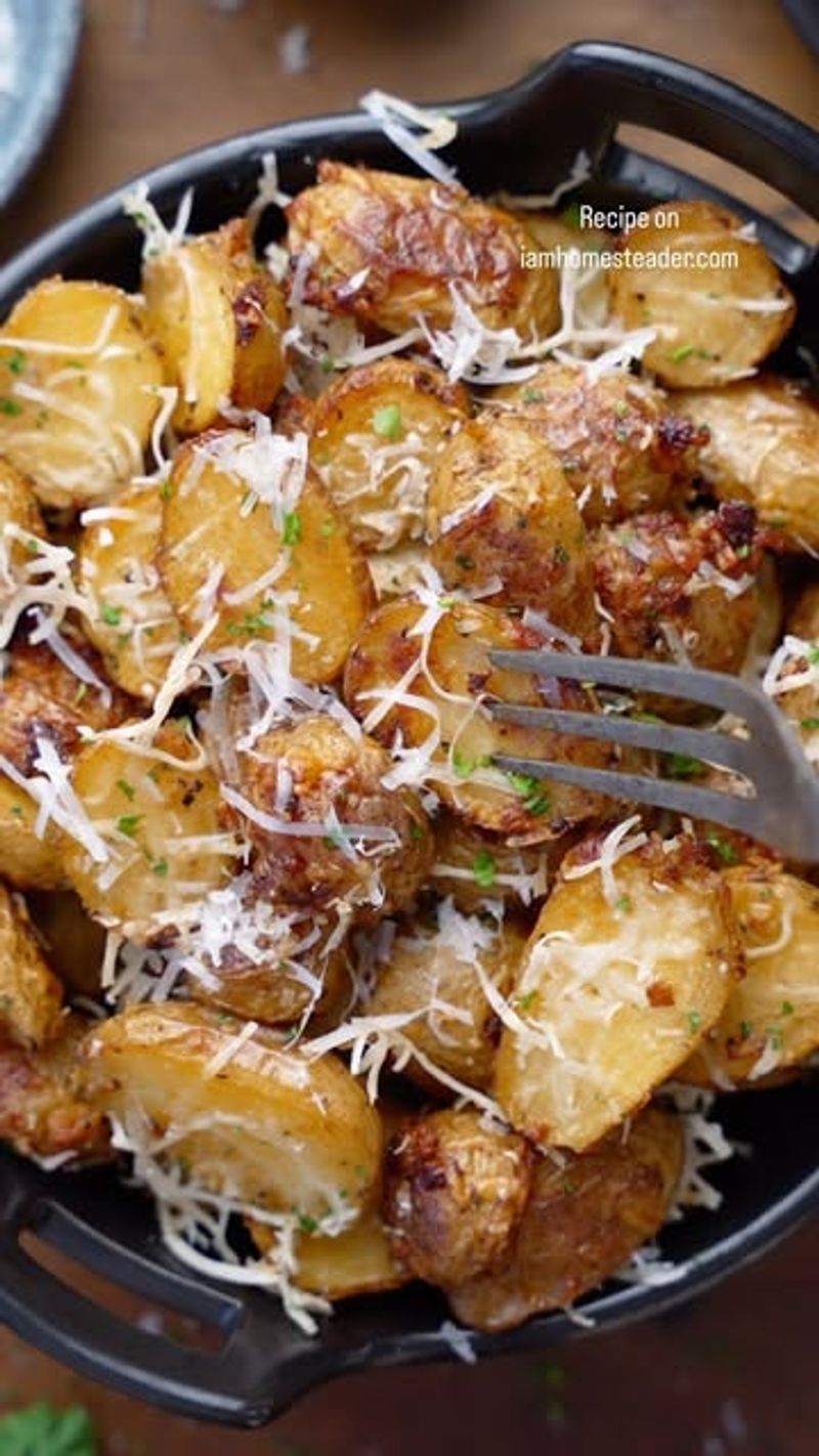 Garlic Parmesan Roasted Potatoes