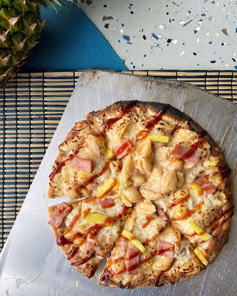 Hawaiian Pizza