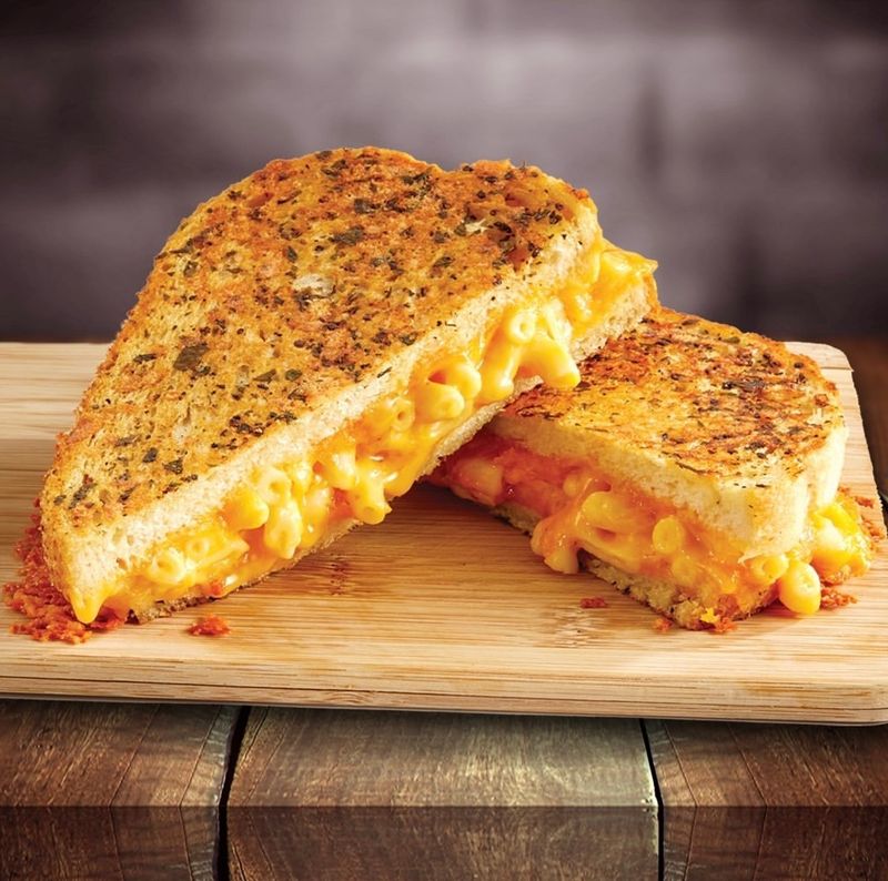 Mac and Cheese Grilled Cheese