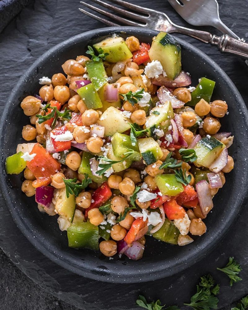 Mediterranean Chickpea Salad