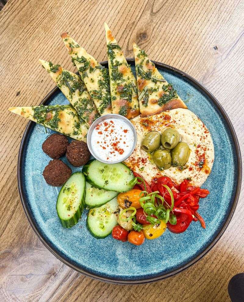 Mediterranean Hummus Platter