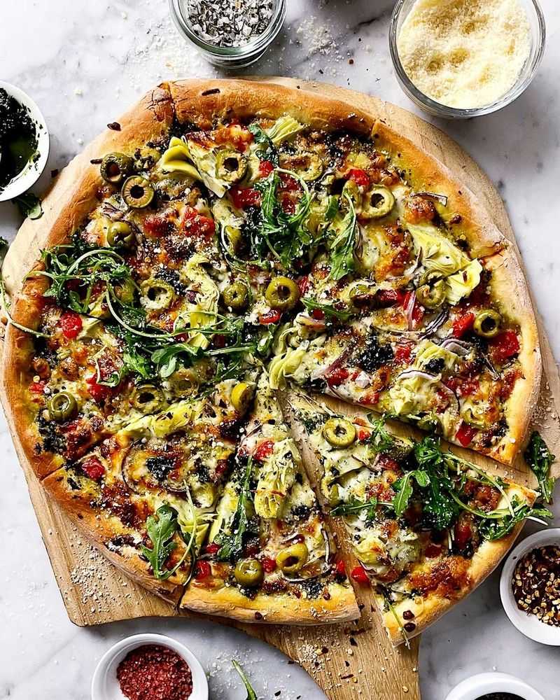 Mediterranean Veggie Pizza