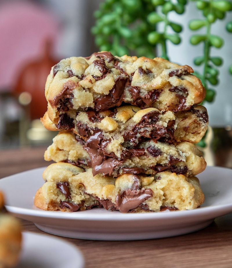 Nutella Stuffed Cookie