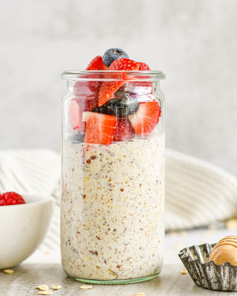 Overnight Oats with Berries