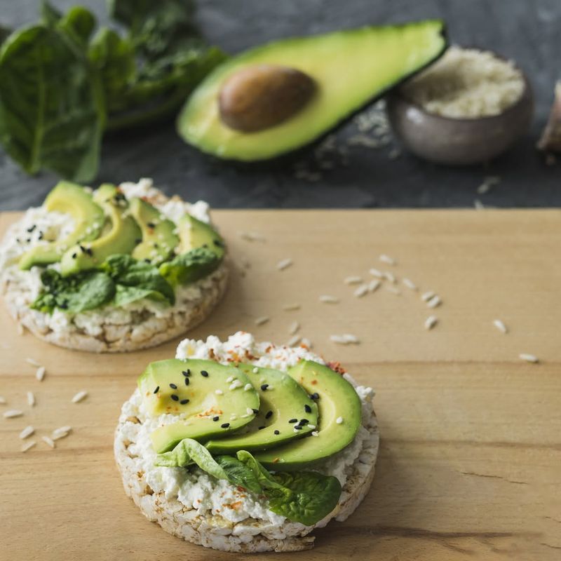 Rice Cakes with Avocado