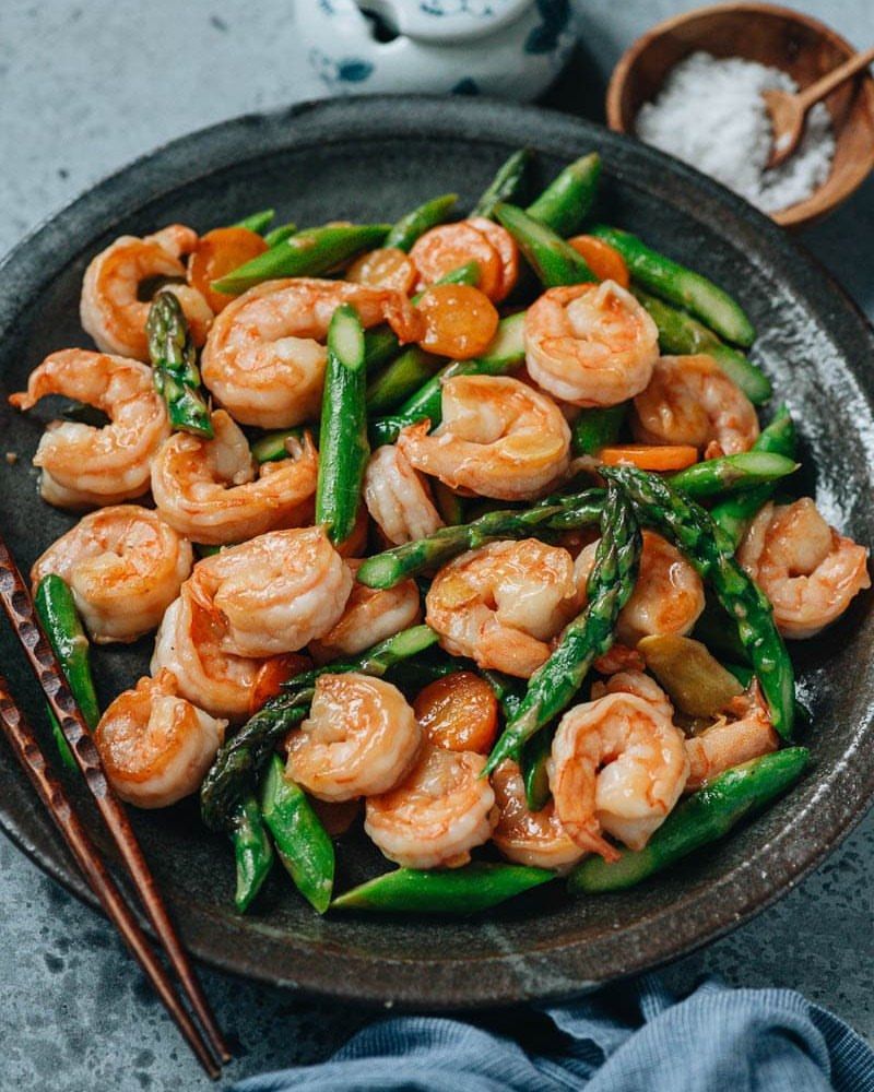 Shrimp and Asparagus Stir-Fry