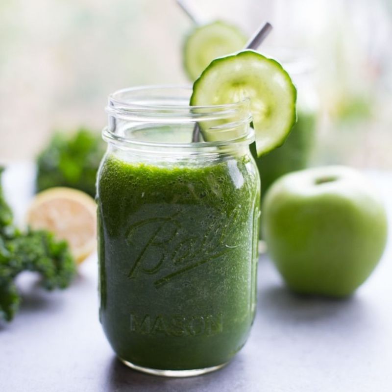 Smoothie with Spinach and Apple