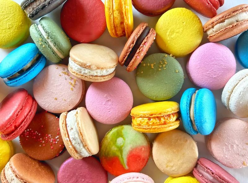 Macarons (France)