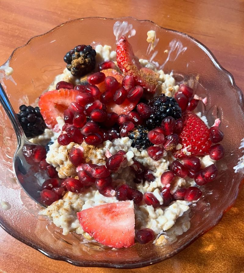 Berry Oatmeal Bowl