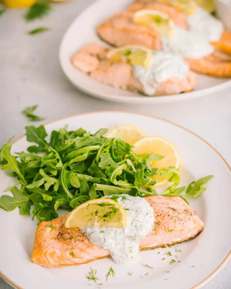 Salmon with Dill Yogurt Sauce