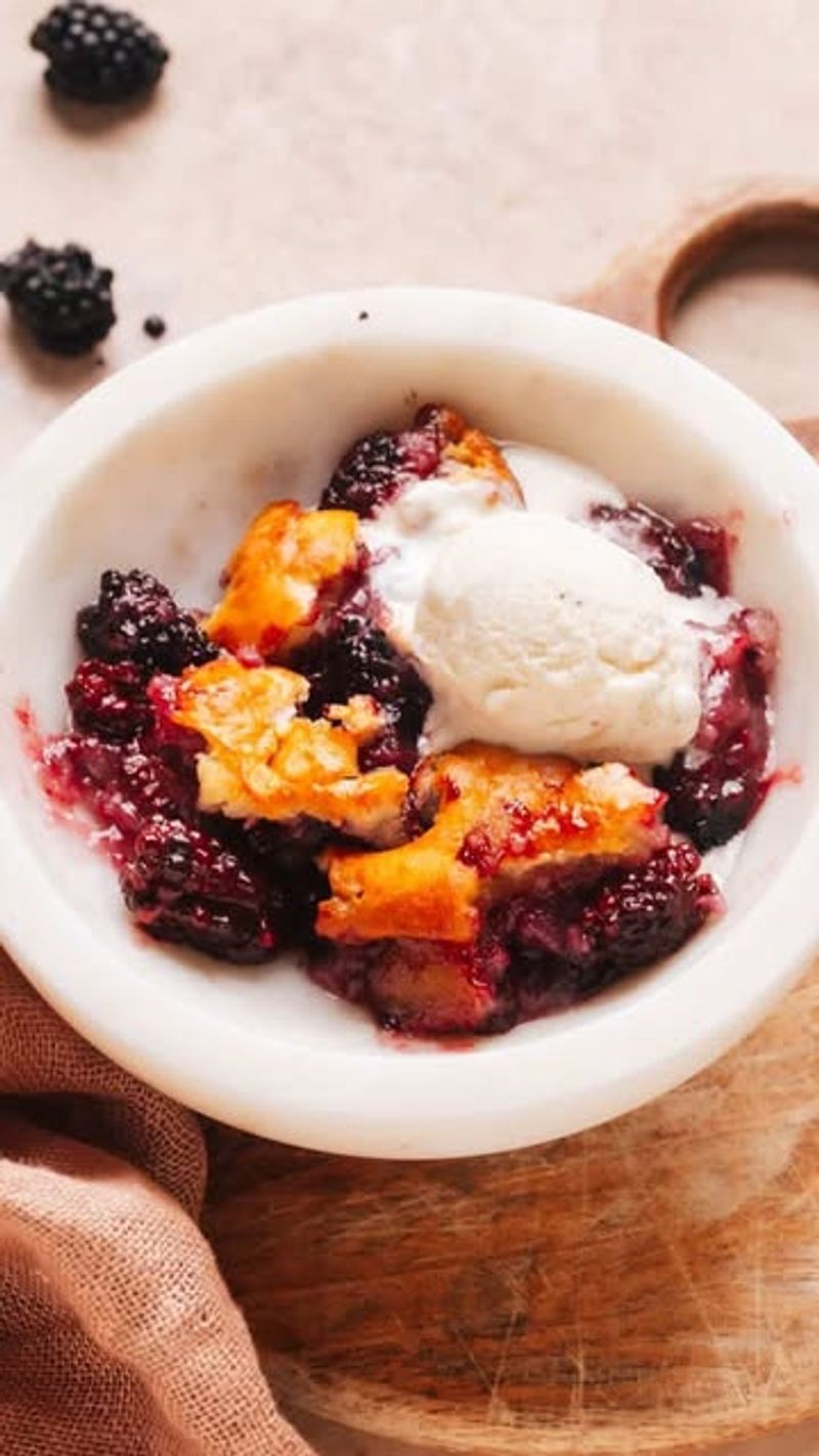 Blackberry Ginger Cobbler