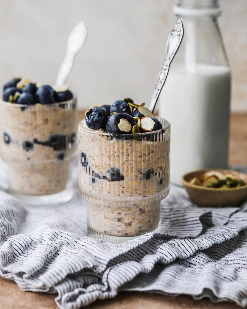Oatmeal with Probiotic Kefir