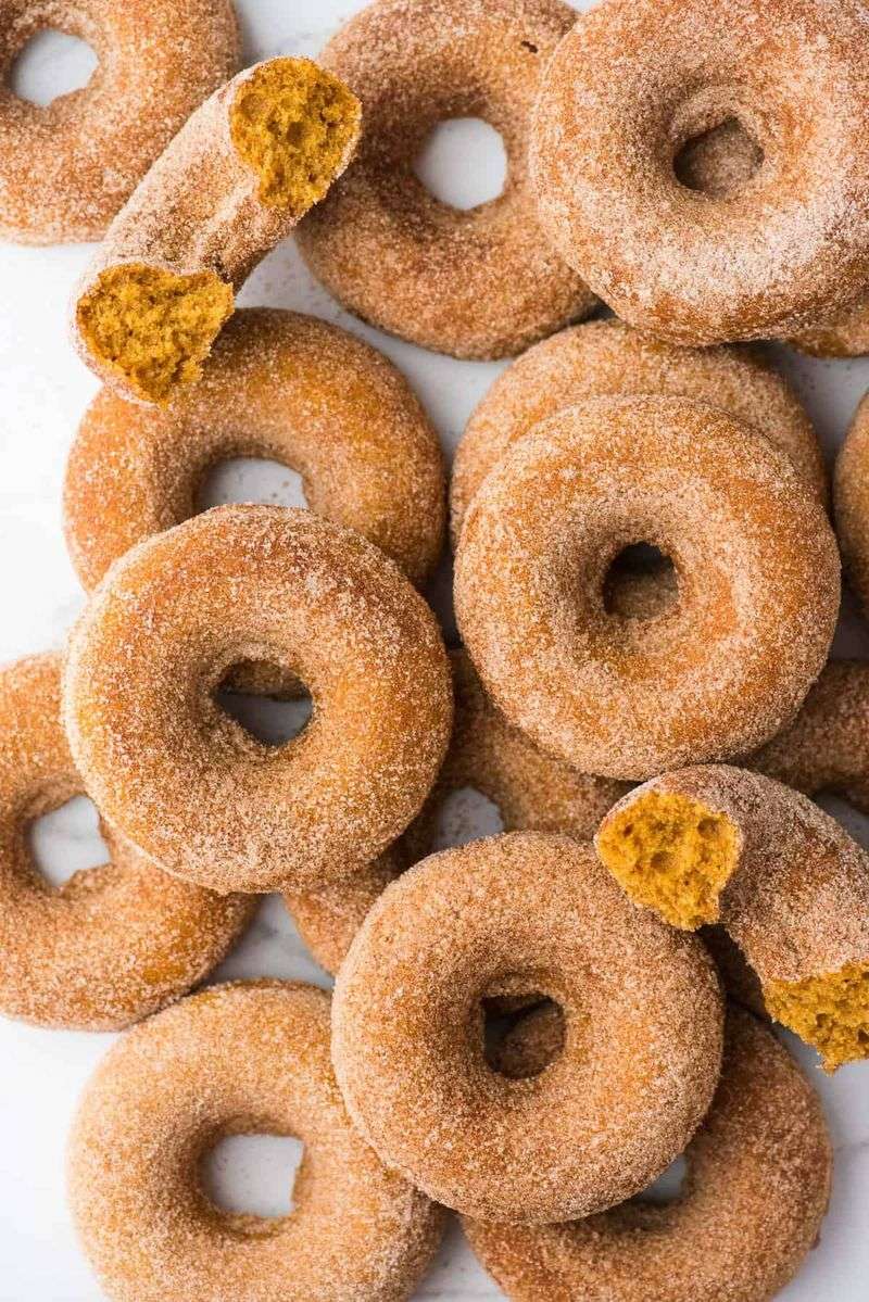 Pumpkin Spice Donuts