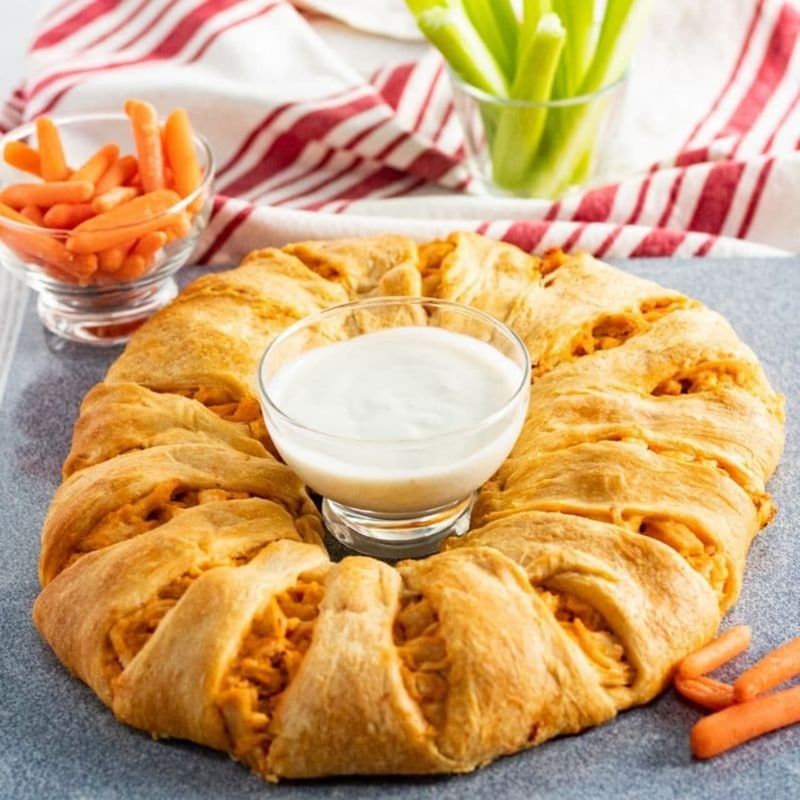 Buffalo Chicken Crescent Ring