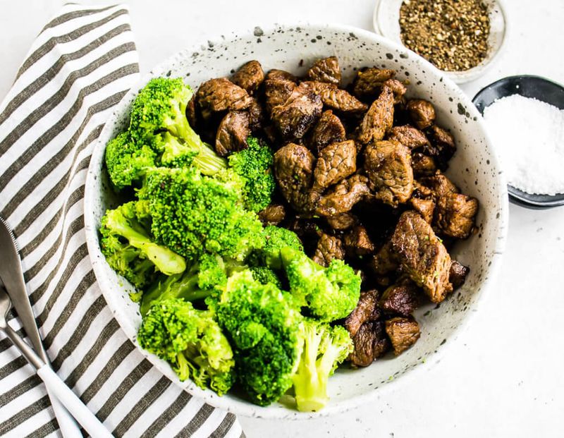 Garlic Butter Steak Bites with Broccoli