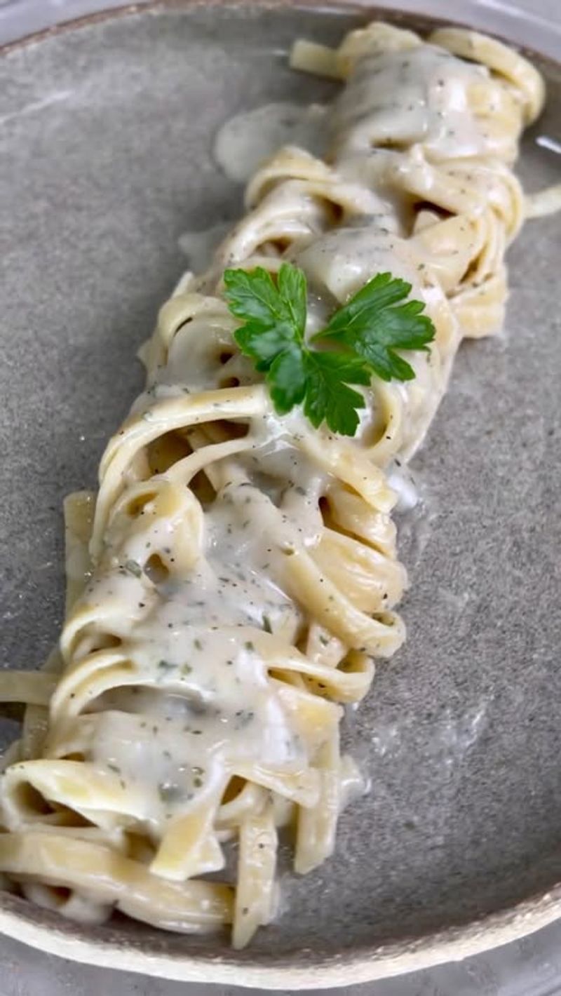 Avoid: Fettuccine Alfredo