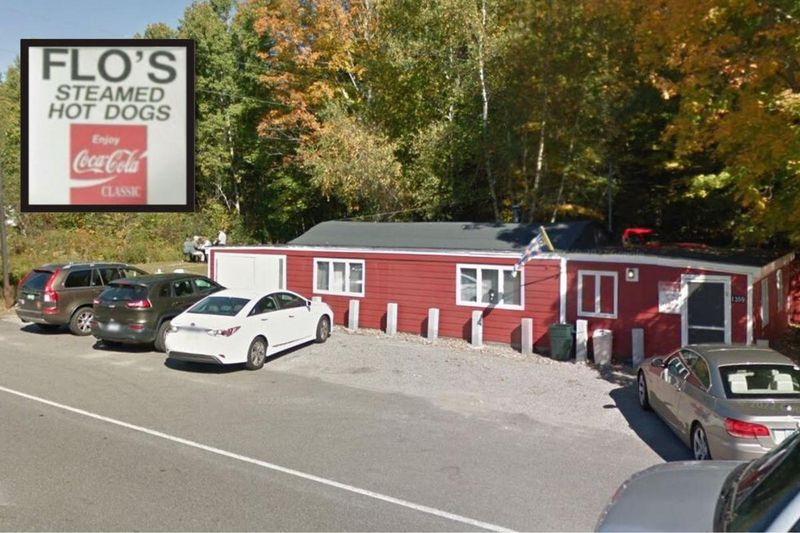 Flo’s Hot Dogs – Cape Neddick, Maine