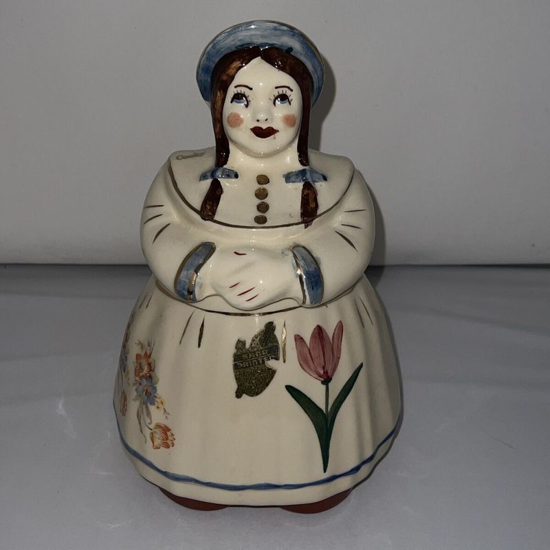 Shawnee Dutch Girl Cookie Jar
