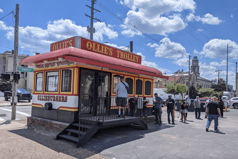 Ollie’s Trolley (Louisville, Kentucky)