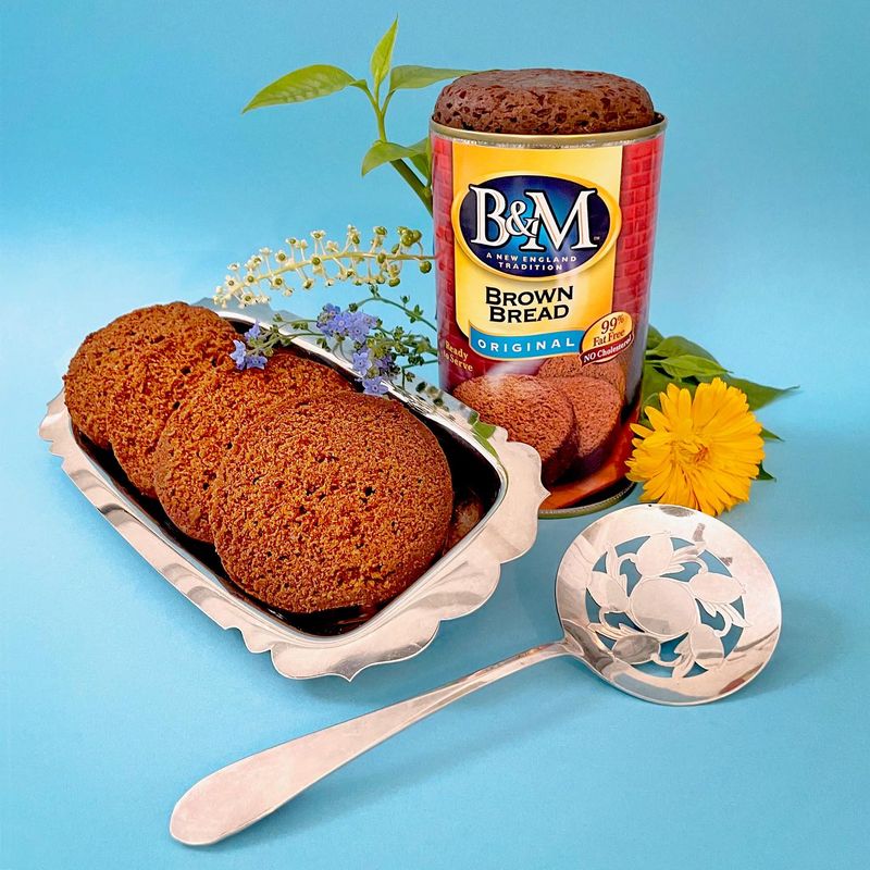 B&M Canned Brown Bread