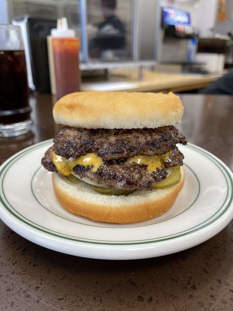 The Bulldog Burger at Hudson’s Hamburgers (Coeur d’Alene)