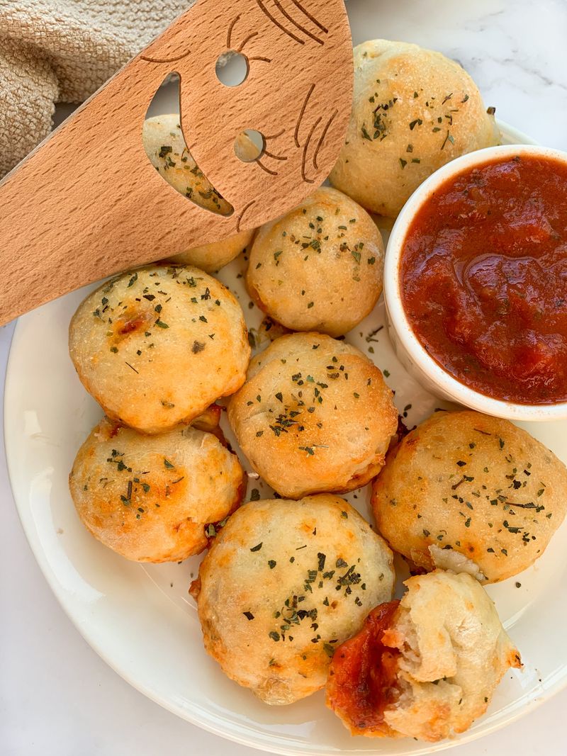 Stuffed Pizza Bites
